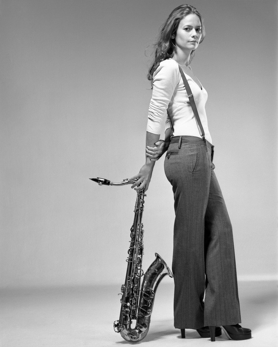 Résultat de recherche d'images pour "sophie alour saxophone"